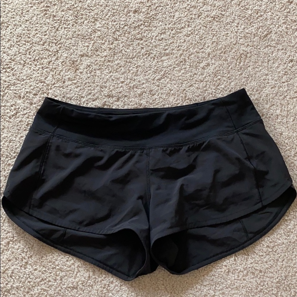 NWOT Lululemon Speed Up Shorts (2.5”, size 6)
